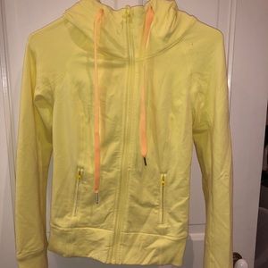 Lululemon - Yellow Jacket